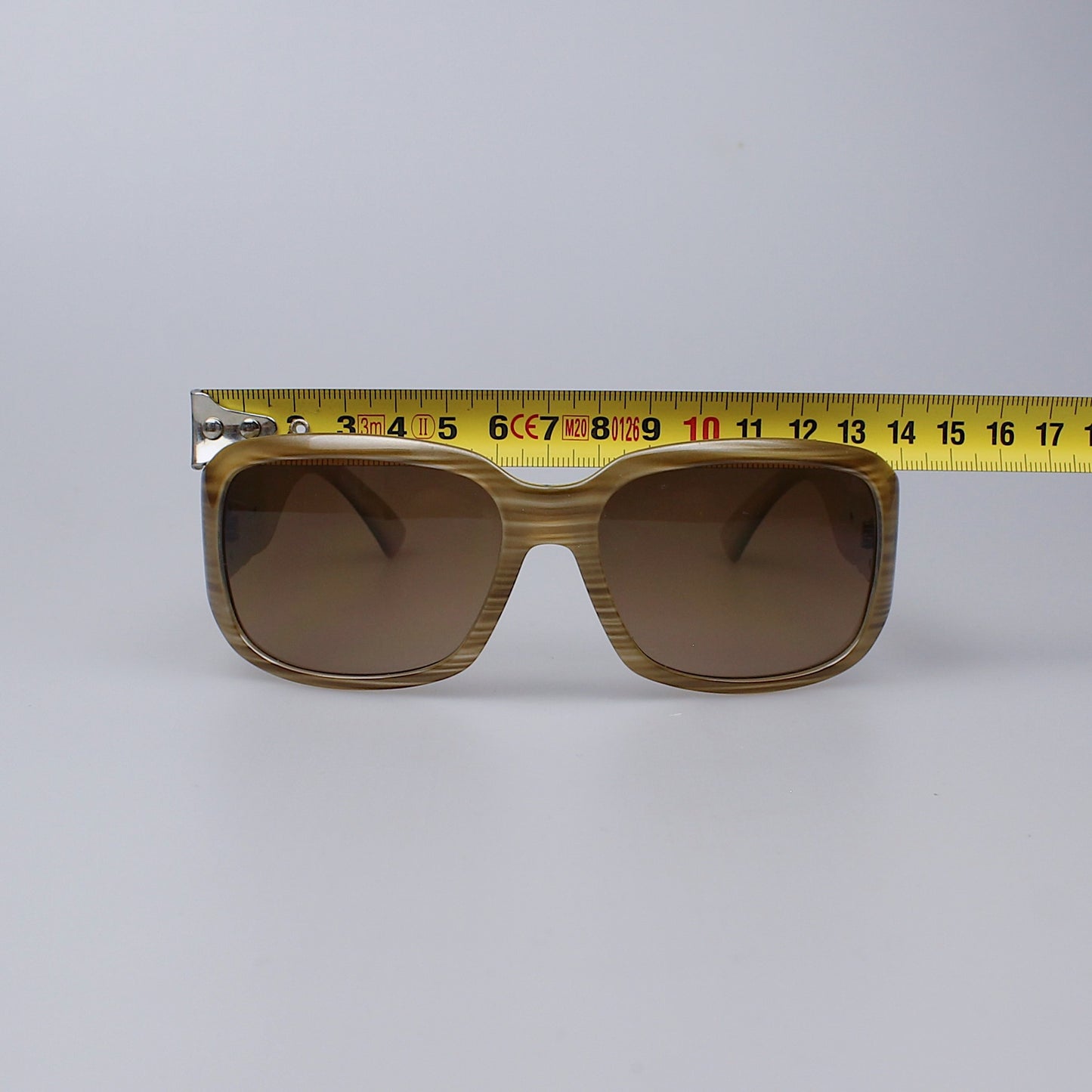 Vintage Glasses LP989