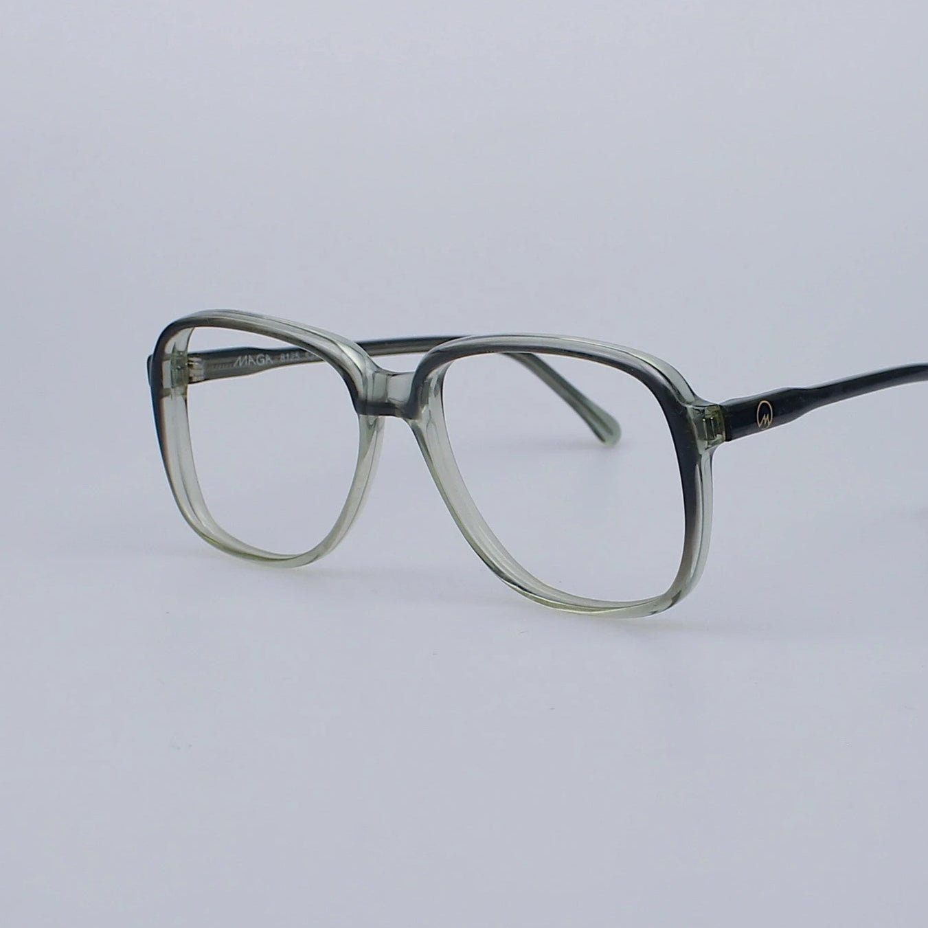 Vintage Glasses LP806