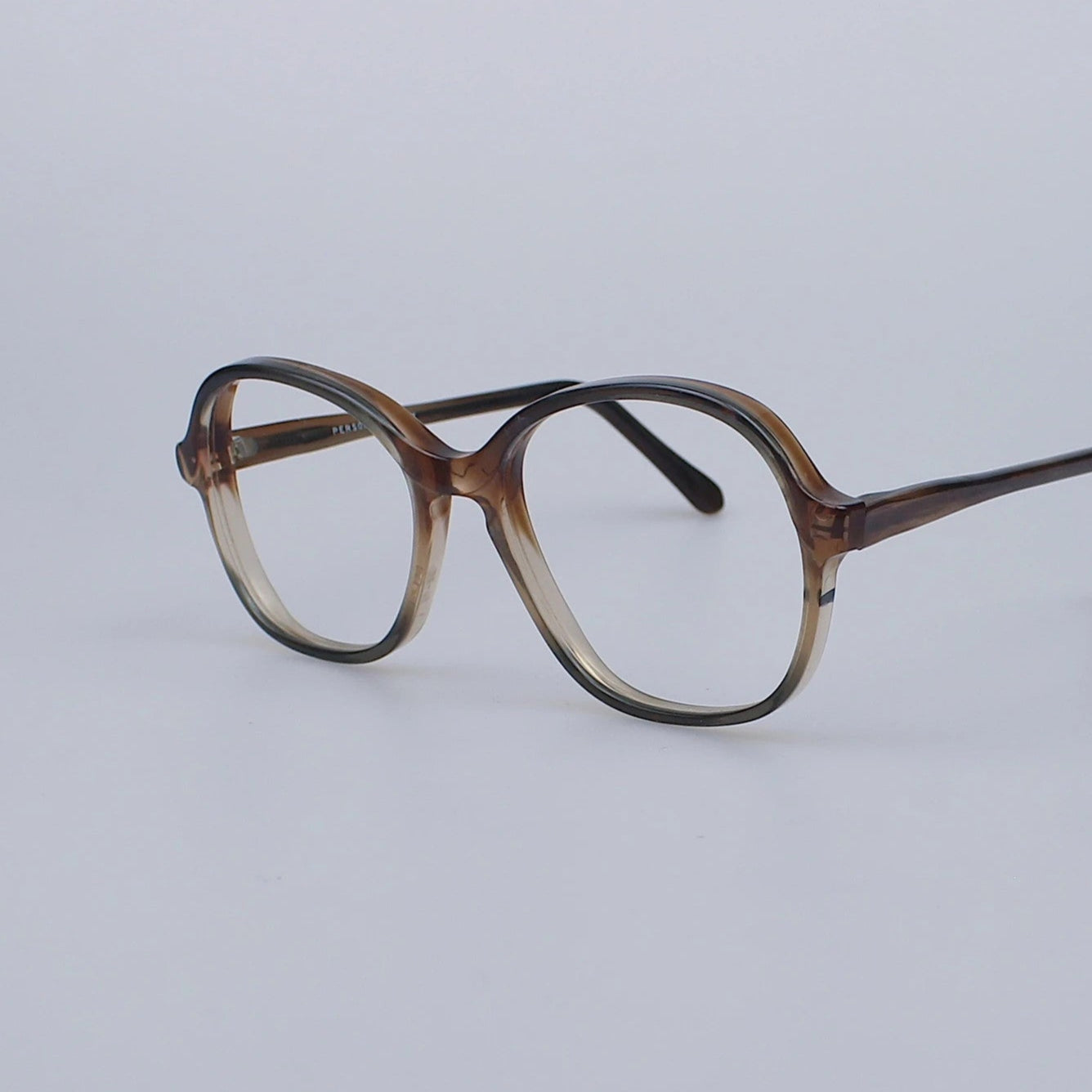 Vintage Glasses LP808
