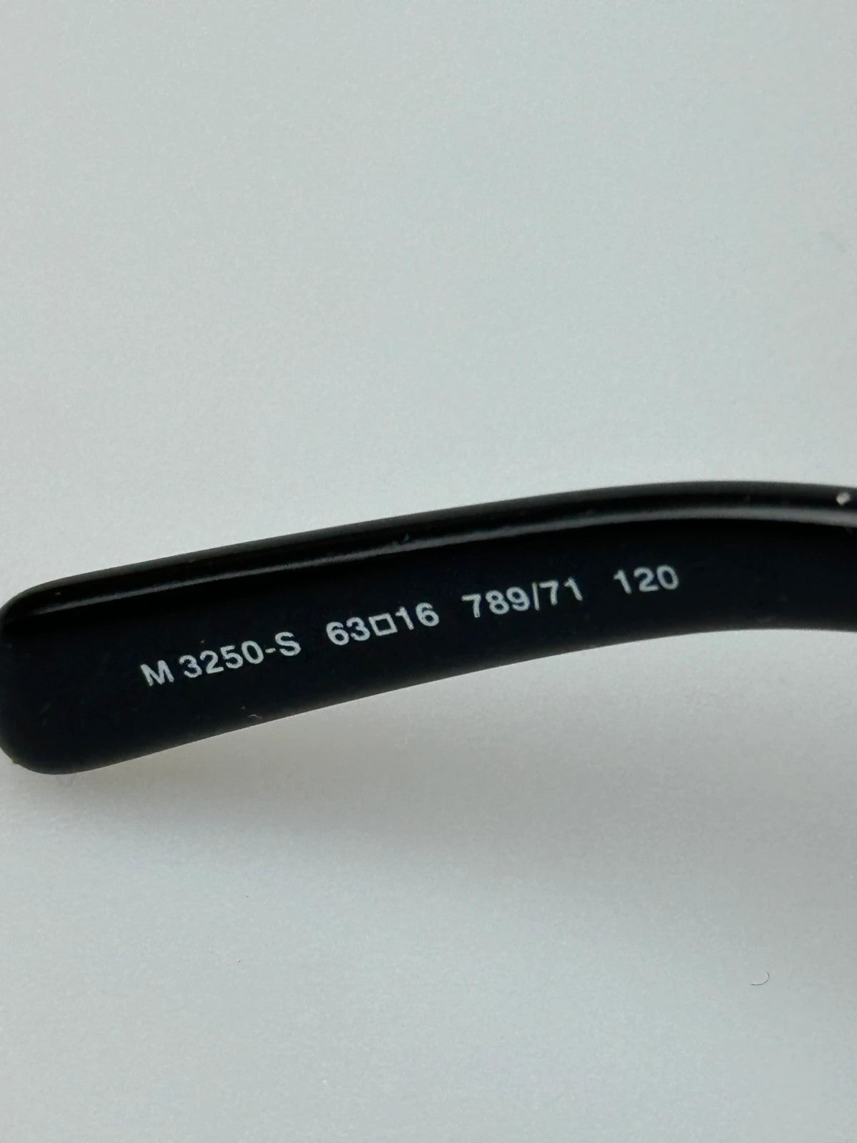 Vintage Glasses LP854