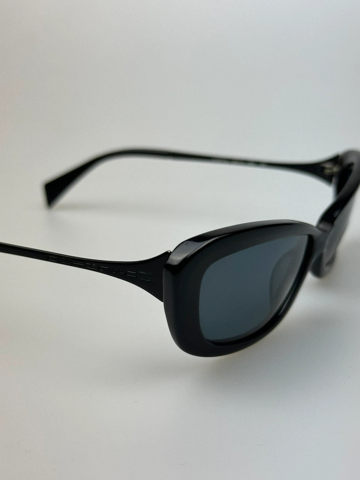 Vintage Glasses LP855