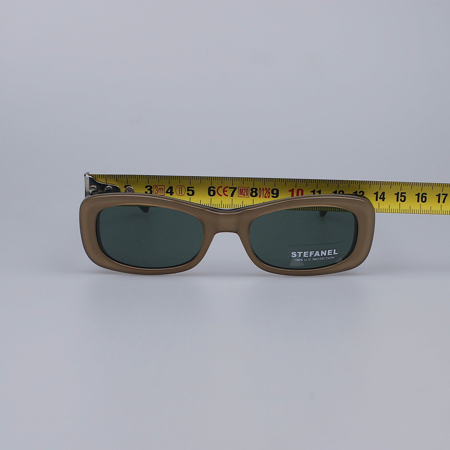 Vintage Glasses LP1222