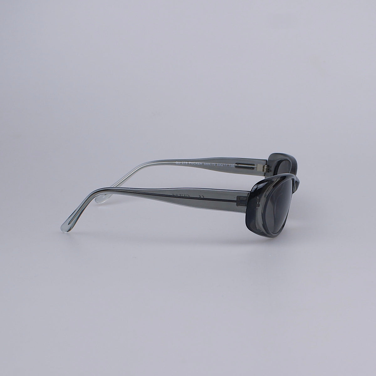 Vintage Glasses LP1516