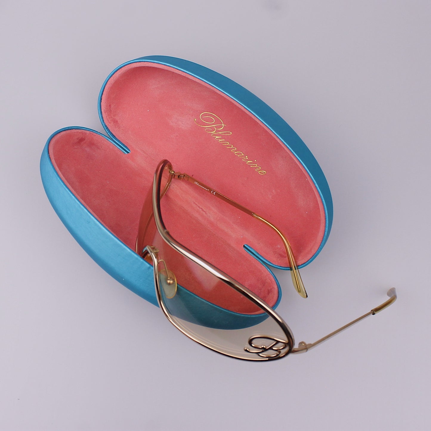 Vintage glasses LP560