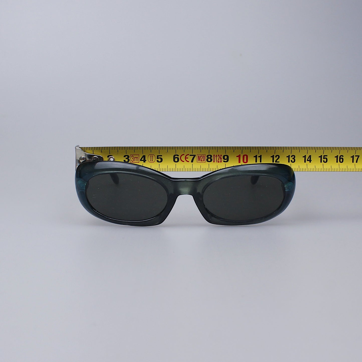 Vintage Glasses LP977