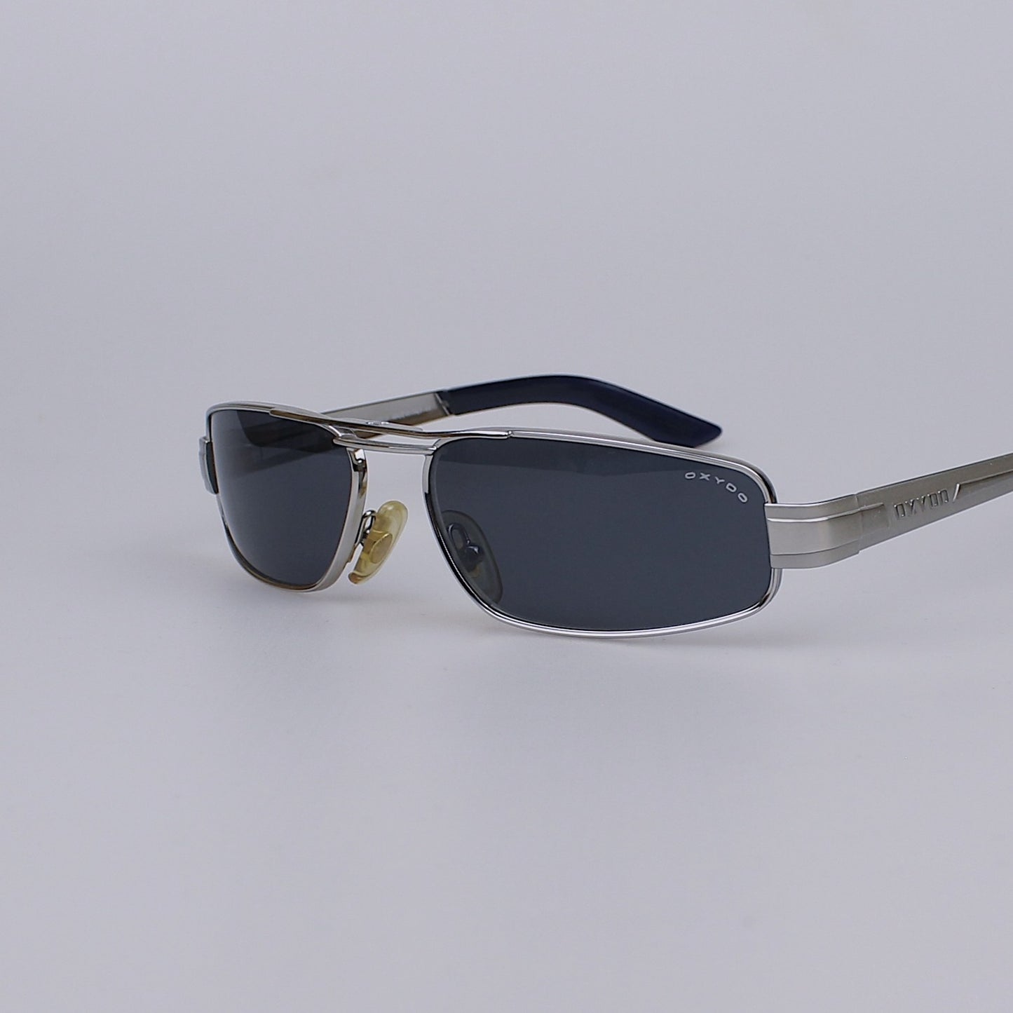 Vintage Glasses LP1237