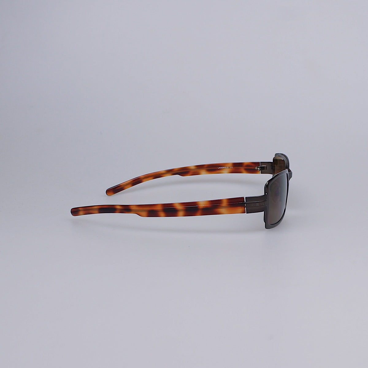 Vintage Glasses LP1461